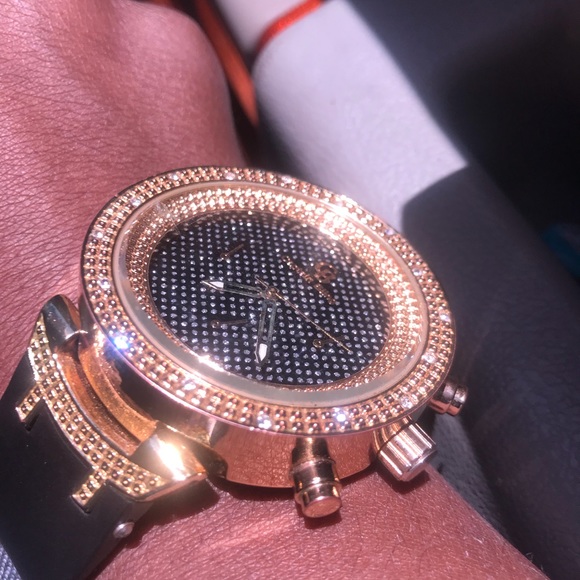 Nice - Picture 4 of 8